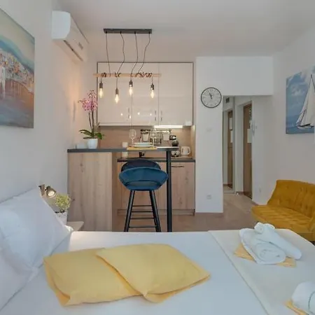 Nika Apartment